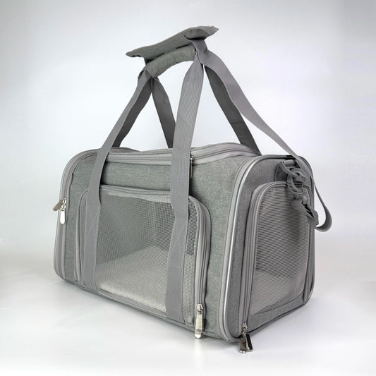 Portable Pet Carrier for Large Cats and Small Dogs, Airline-Approved Soft Travel Case with Breathable Mesh, Foldable Design for Outdoor, Car, and Airplane Use